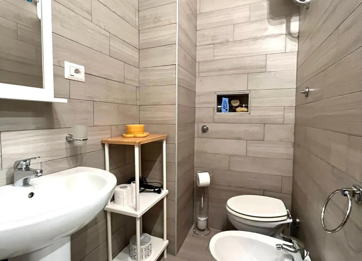 Rettifilo Nove Villa Naples